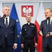 Premier Donald Tusk oraz minister spraw wewnętrznych i administracji, koordynator służb specjalnych 