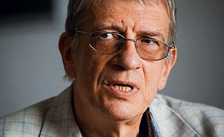 Wojciech Roszkowski – profesor, absolwent Handlu Zagranicznego na SGPiS (obecnie SGH). Autor „Histor