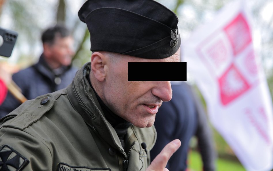 Lider ruchu Rodacy Kamraci Wojciech O. (pseud. Jaszczur) podczas Ogólnopolskiego Protestu Pielgrzymk