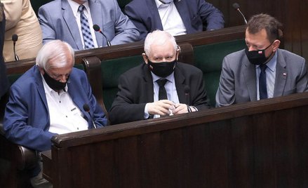 Czy zamrożona izba usatysfakcjonuje Brukselę