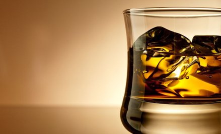 Alkoreksja: Młodzi Brytyjczycy piją alkohol zamiast jeść