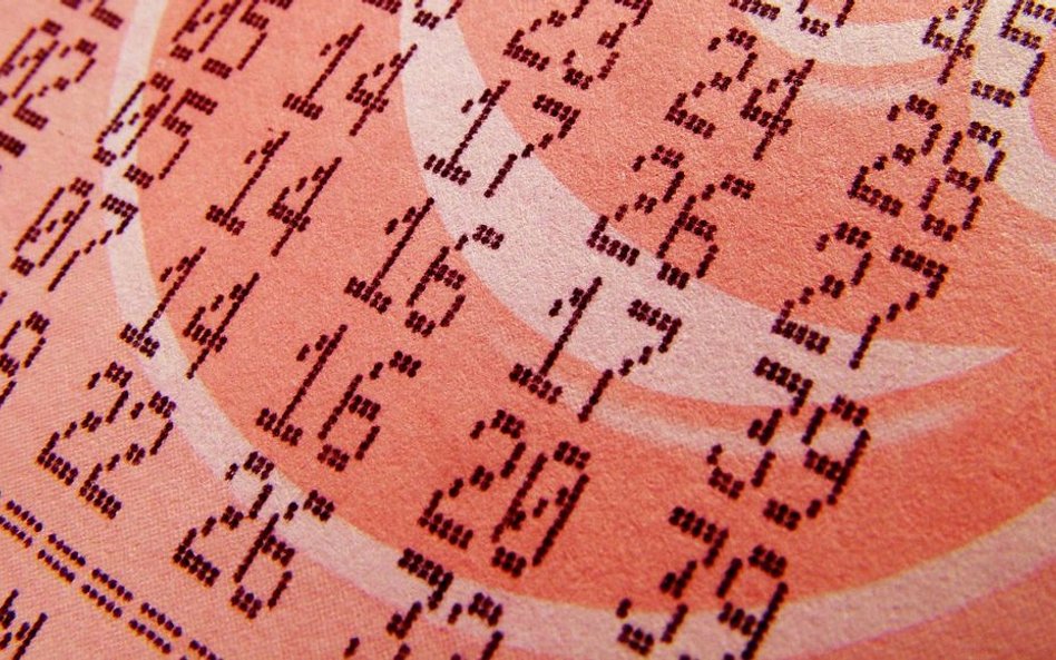 USA: Wygrał 30 mln dolarów w czasie separacji. Musi się podzielić wygraną z żoną
