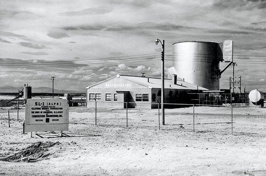W stacjonarnym reaktorze jądrowym małej mocy (SL-1), 65 km na zachód od Idaho Falls, 3 stycznia 1961