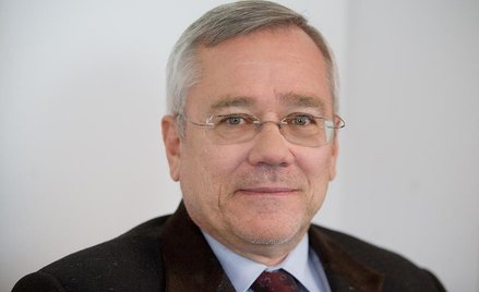 Ani synekura, ani superrząd