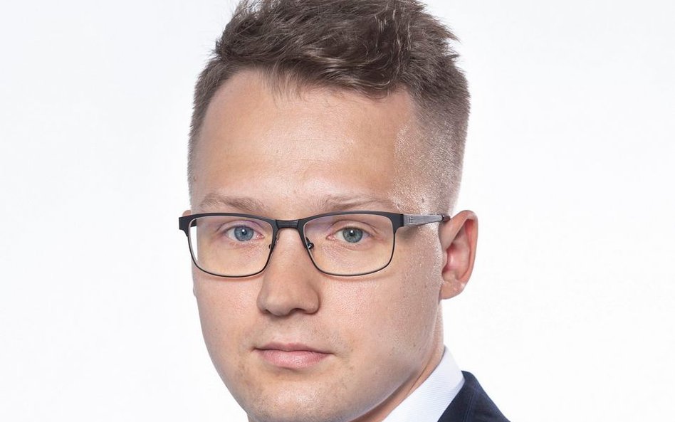 Łukasz Stefanik, Analityk Rynków Finansowych XTB