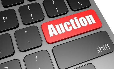 Nabycie towarów na aukcji internetowej bez podatku PCC