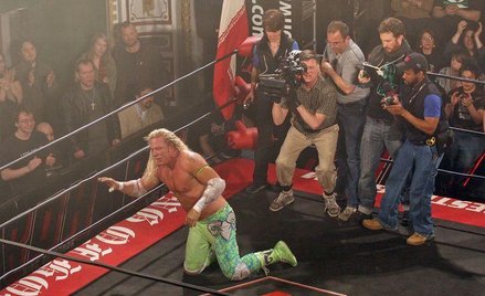 Gwiazdor podnosi się z dna