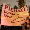 Uczestniczki ogólnopolskiego protestu proaborcyjnego pod hasłem „Czerwona kartka za aborcję”