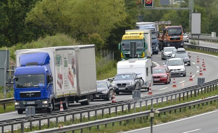 Korek przed granicą niemiecko-austriacką w związku z przywróceniem kontroli granicznej