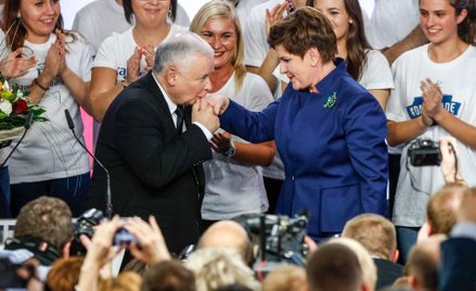 Jeszcze podczas wieczoru wyborczego Beata Szydło i Jarosław Kaczyński demonstrowali zgodną współprac