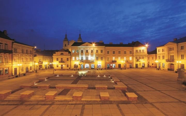 Piotrkowski rynek jest sercem klimatycznej starówki