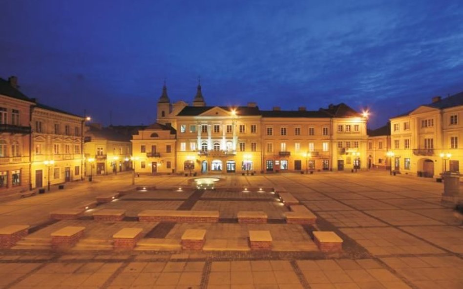 Piotrkowski rynek jest sercem klimatycznej starówki