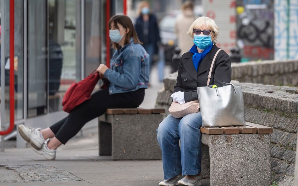 Od czwartku wracają godziny dla seniorów. Nie tylko w sklepach