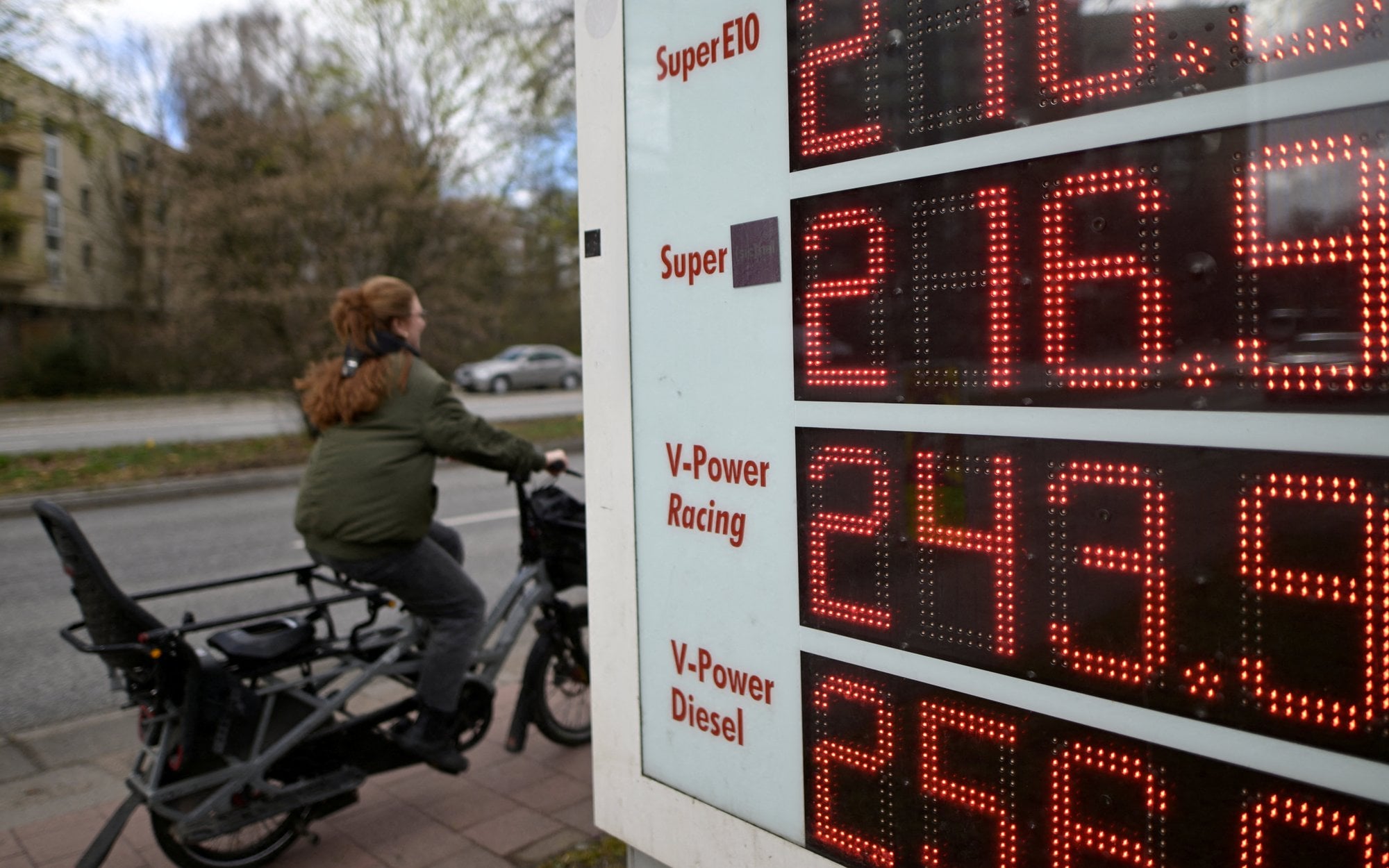 Ulga dla kierowców w Niemczech. Benzyna i diesel tańsze o 17 centów