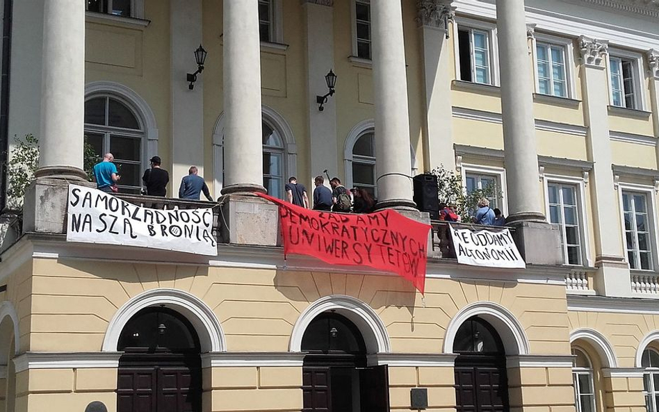 Protest na Uniwersytecie Warszawskim. Nie chcą reformy Gowina