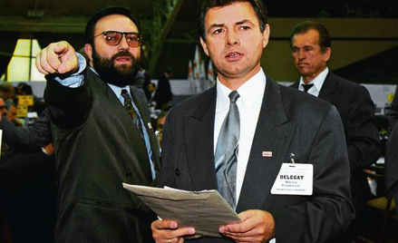 Piotr Żak i Marian Krzaklewski na zjeździe NSZZ „Solidarność”, wrzesień 1994 r.