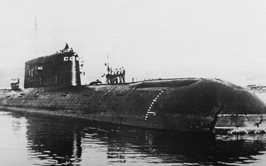 Napędzana energią jądrową łódź podwodna „Komsomolec” zatonęła na Morzu Norweskim 7 kwietnia 1989 r.