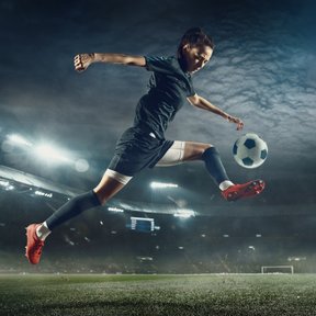 Od wielu lat transfery zawodowych piłkarek opiewają na coraz wyższe kwoty.