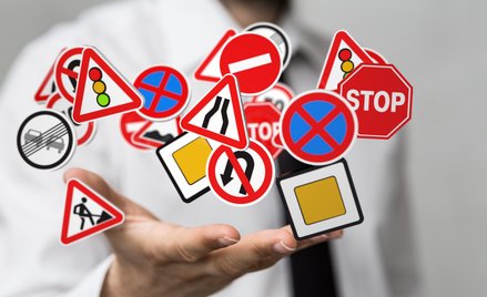 Trwają porządki na drogach. Nowe znaki dla kierowców