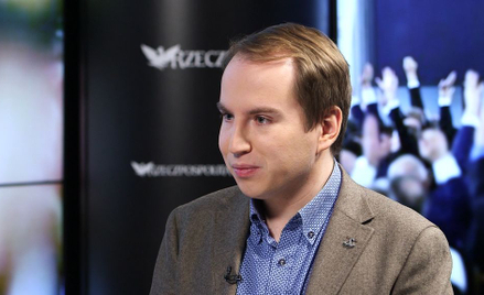 Sondaż: Czy Andruszkiewicz powinien był wejść do rządu