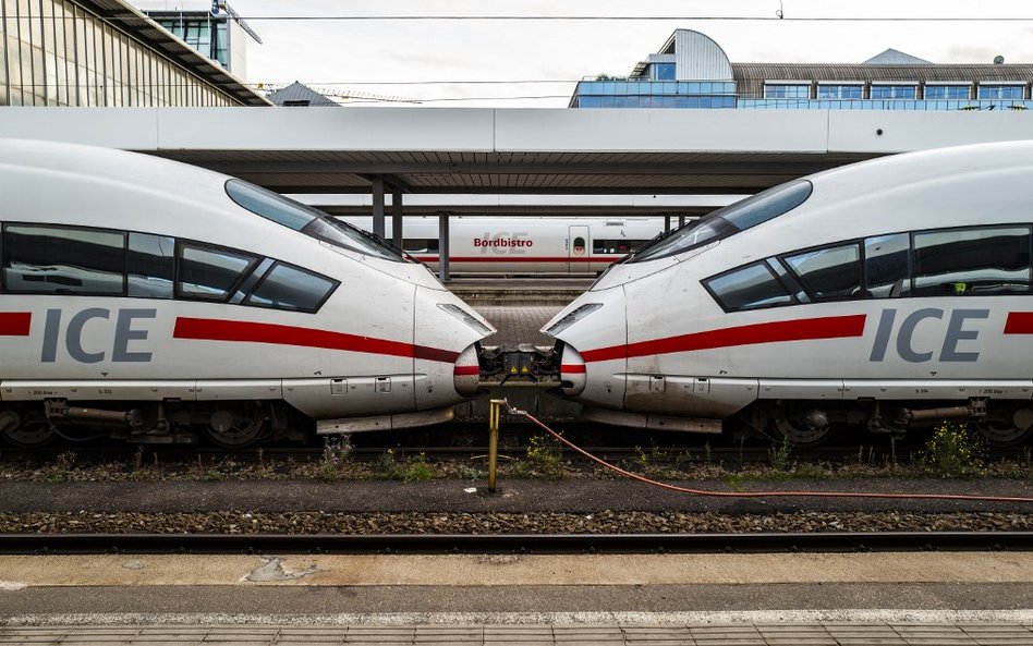 Egipcjanie pojadą pociągami dużych prędkości. Obsługę zapewni Deutsche Bahn