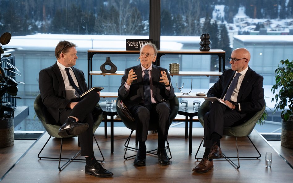 O dywersyfikacji dostaw ropy i gazu po wybuchu wojny w Ukrainie mówili uczestnicy dyskusji w Davos (