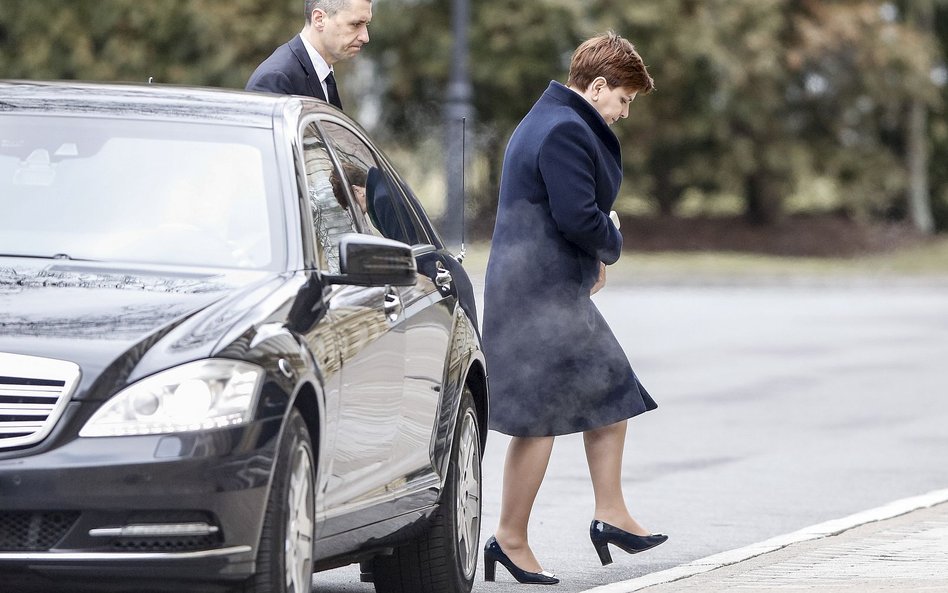 Kolizja na autostradzie A4. Kierujący fordem wjechał w tył audi Beaty Szydło