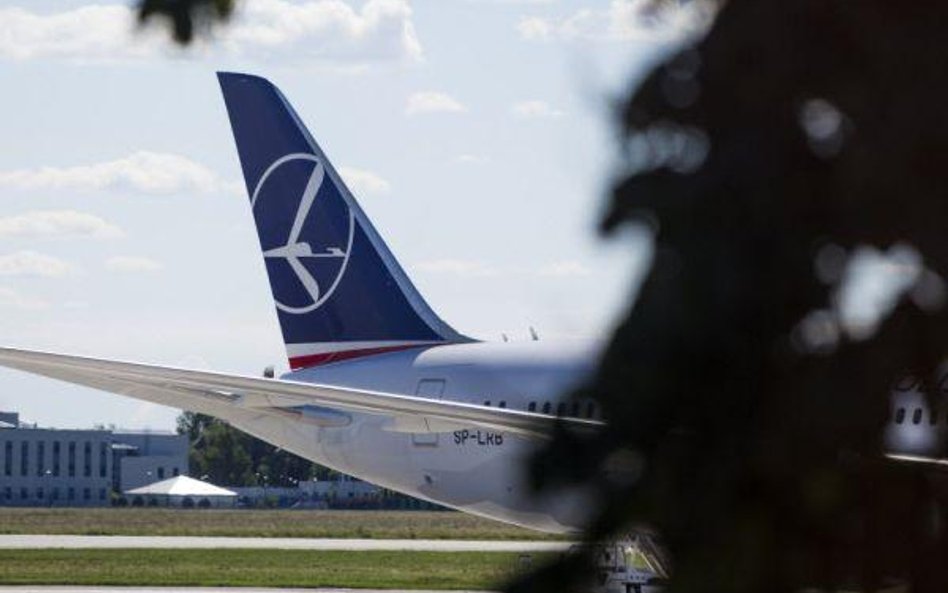 Dreamliner LOT-u zmuszony do lądowania