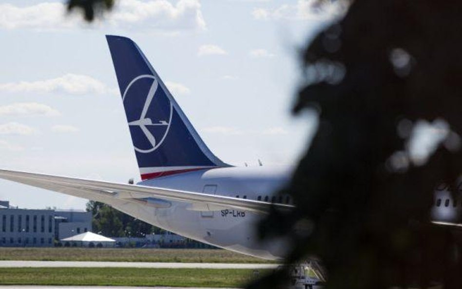 Dreamliner LOT-u zmuszony do lądowania