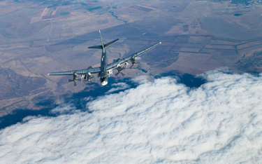 Rosyjskie bombowce Tu-95MS testowały rakiety manewrujące