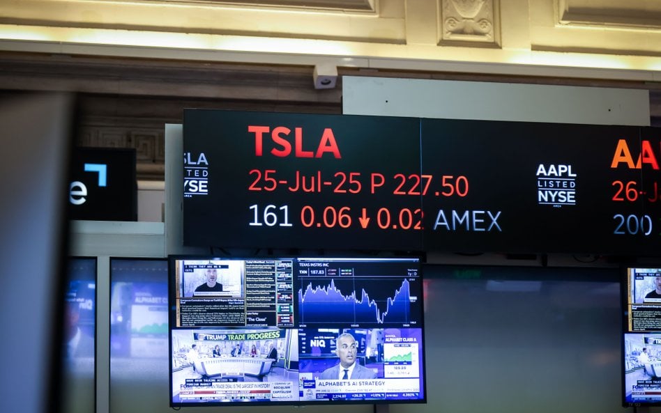 Tesla z zyskiem mniejszym o 23 procent. Musk ostrzega przed „trudnym” okresem