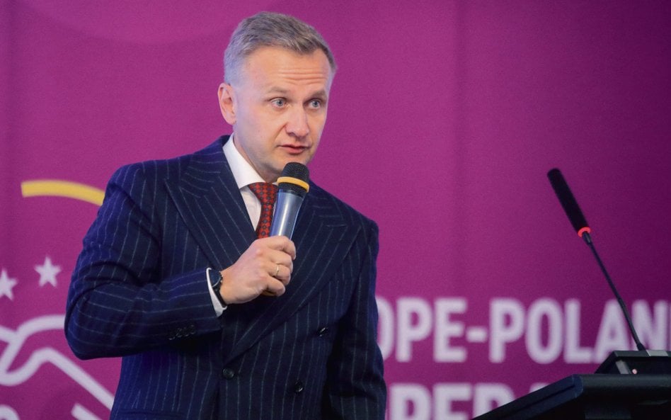 Bartosz Marczuk: 51 proc. młodych kobiet ma wyższe wykształcenie, a mężczyzn, nieco ponad 30 proc. I