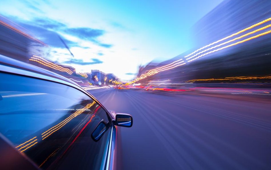 Prezes Ubera: Za 10 lat nad miastami będą latać samochody