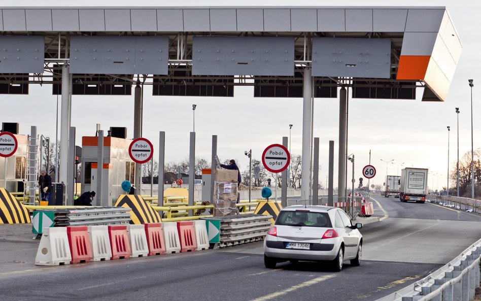 Szlabanów na autostradach już nie ma, ale płacić trzeba. Gdzie kupić e-bilet