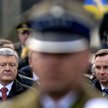 Prezydenci Poroszenko i Duda na cmentarzu w Charkowie oddają hołd polskim oficerom zamordowanym prze