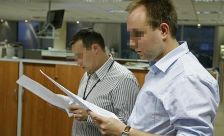 Dziennikarz nie udowodnił, że dyrektor zachowywał się nieobyczajnie