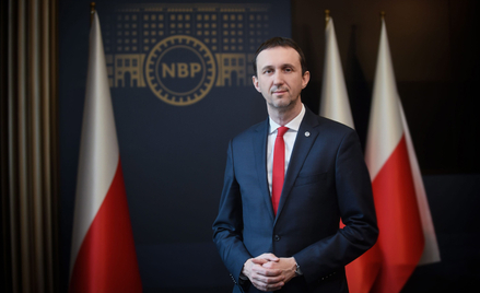 Dąbrowski, członek RPP: NBP powinien pomóc sfinansować CPK i elektrownie atomowe