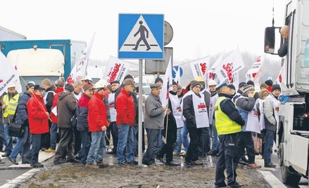 Na Śląsku trwają akcje solidarnościowe z protestującymi górnikami z JSW.