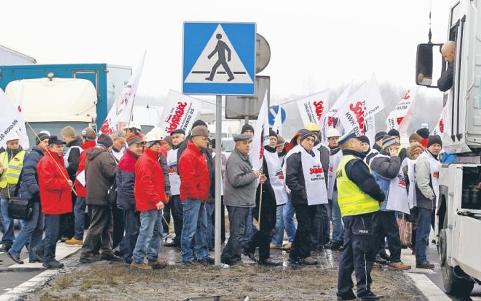 Na Śląsku trwają akcje solidarnościowe z protestującymi górnikami z JSW.