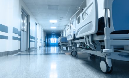 System opieki zdrowotnej od wielu lat finansuje się w części szpitalnej, przede wszystkim kredytując