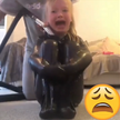 Nowa moda w sieci: "vacuum challenge". Lekarze ostrzegają