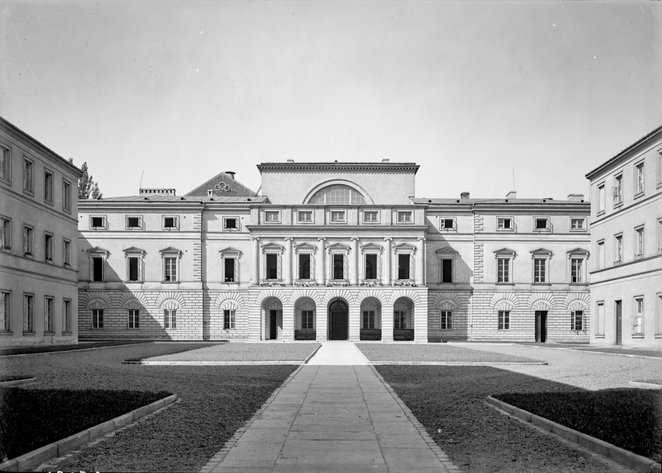 Pałac Paca na Miodowej miał w sobie palladiańską, klasyczną surowość