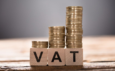 Zwroty VAT: fiskus odda pieniądze, ale tylko na wniosek
