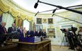 Donald Trump z dziennikarzami w Białym Domu