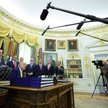 Donald Trump w Gabinecie Owalnym