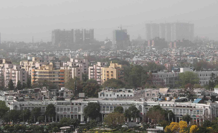 40 proc. mieszkańców Indii będzie żyć 9 lat krócej. Przez smog