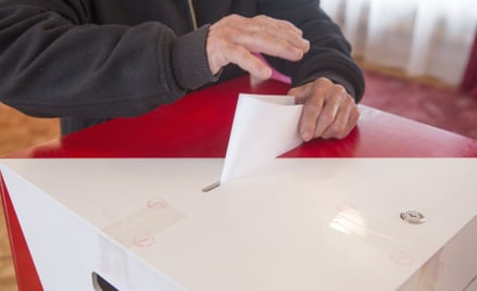 Sondaż: Dwie kadencje dla wójtów czy posłów?