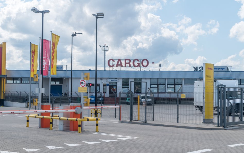 Lotniska w Warszawie i Katowicach obsłużyły w zeszłym roku największą liczbę ładunków