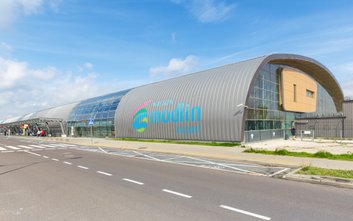 Lotnisko w Modlinie planuje rozbudowę terminalu i dodatkowe ułatwienia dla pasażerów