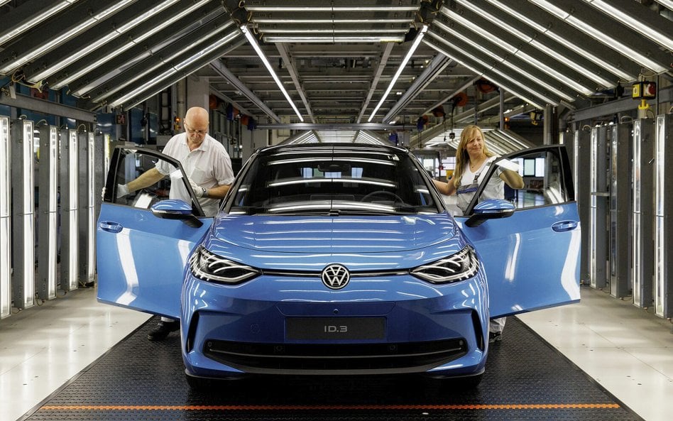 Z powodu braku półprzewodników produkcja zostaje czasowo wstrzymana w zakładach Volkswagena w Wolfsb